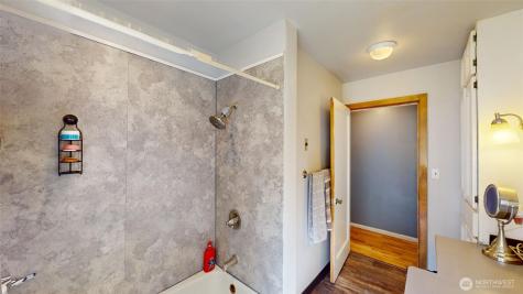 144 Montvu Drive Omak WA 98841