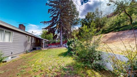 144 Montvu Drive Omak WA 98841