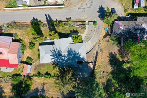 144 Montvu Drive Omak WA 98841