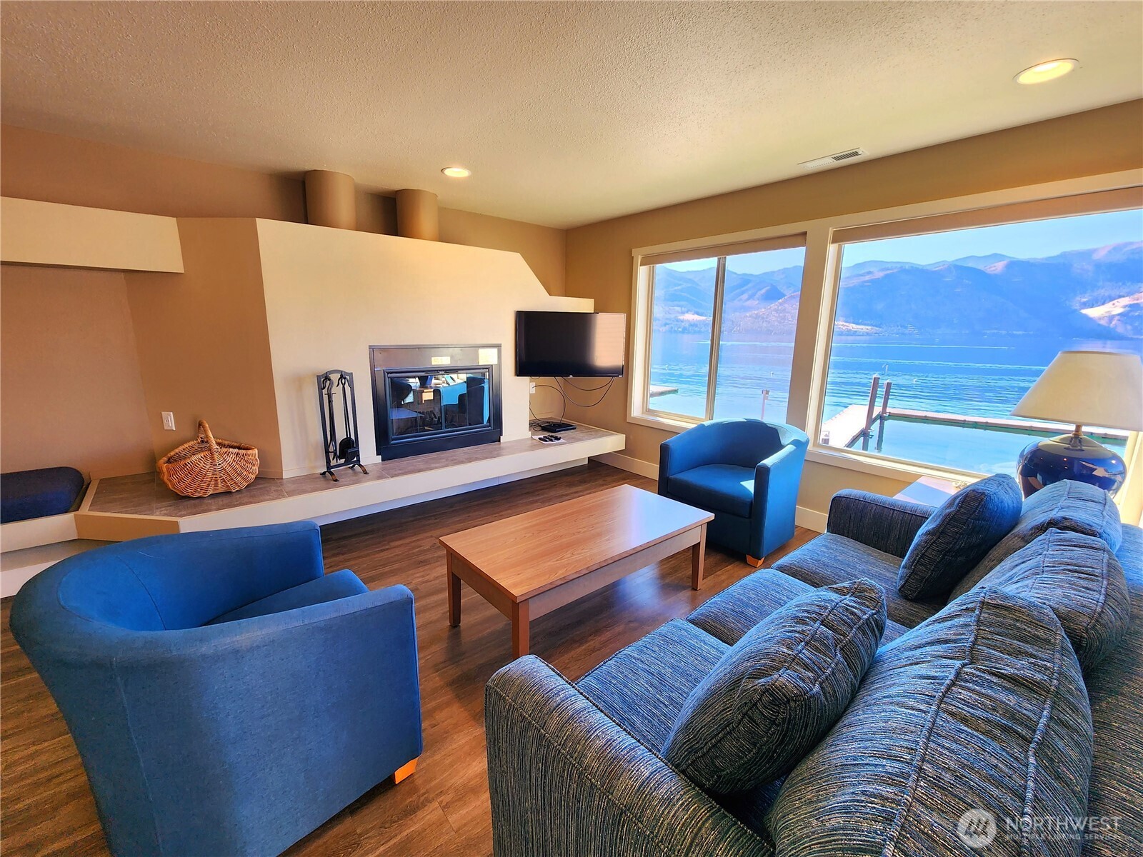 1 Lakeside 717-i Manson WA 98831