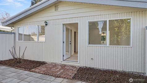 5412 116th Place SE Bellevue WA 98006