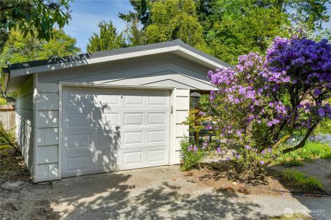 12727 Dayton Avenue N Seattle WA 98133