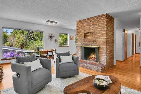 12727 Dayton Avenue N Seattle WA 98133