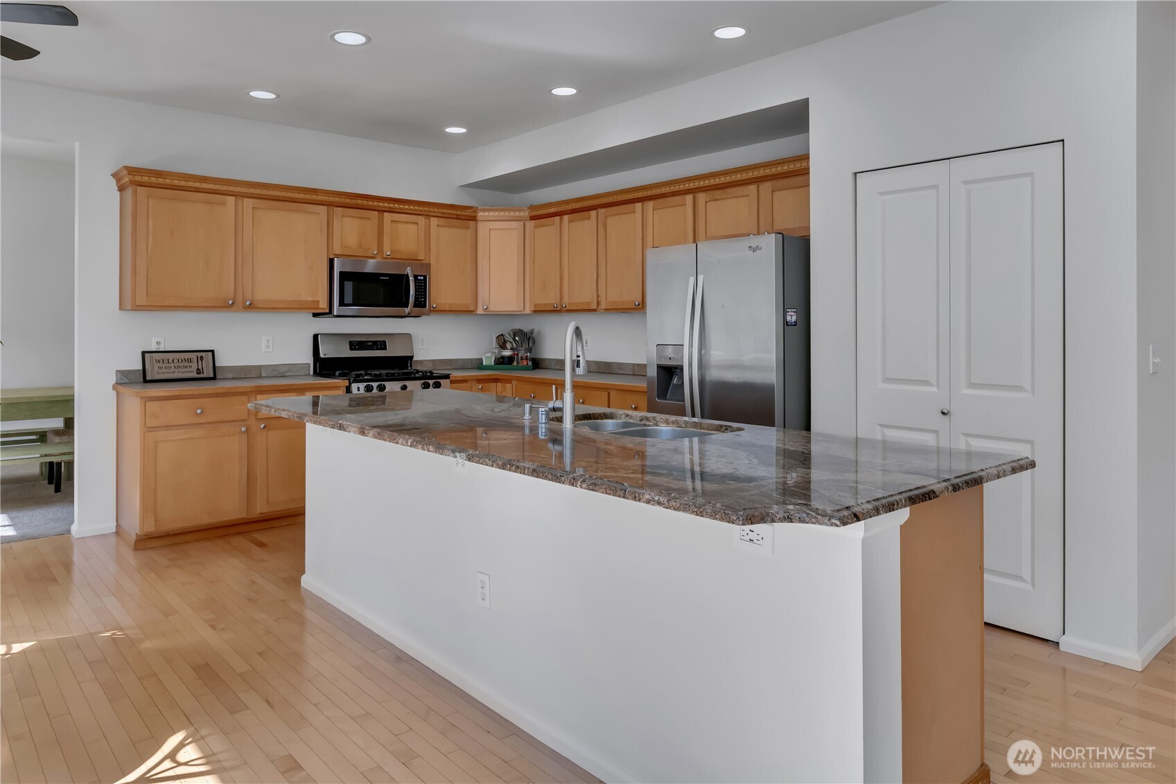 5702 Hazel Loop SE Auburn WA 98092