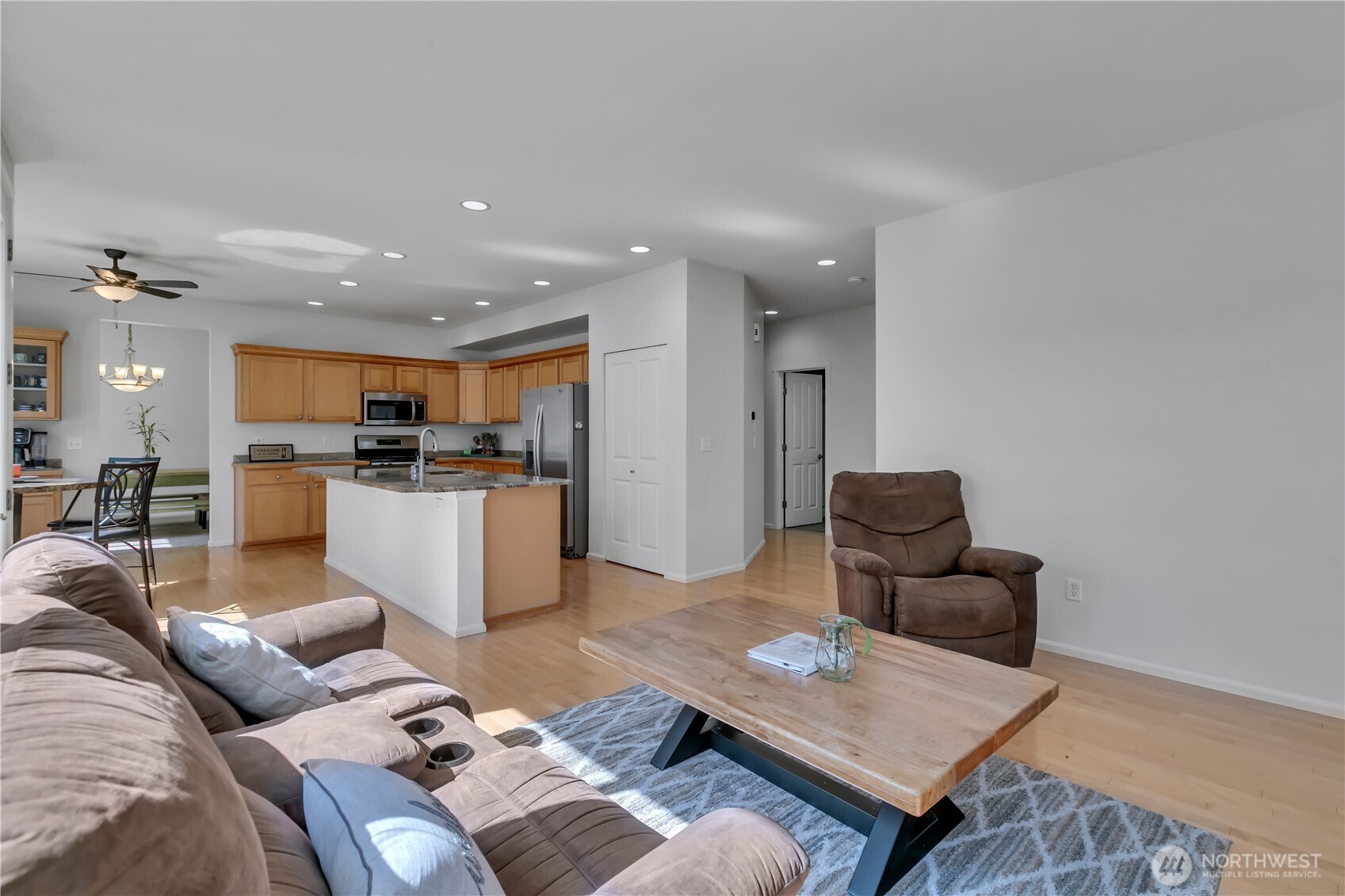 5702 Hazel Loop SE Auburn WA 98092