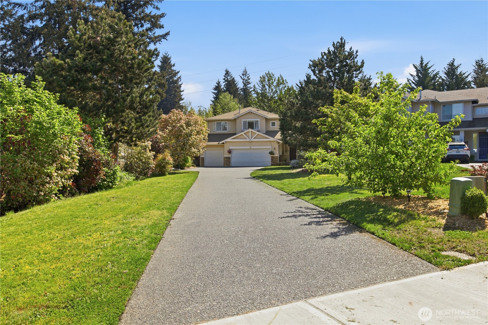 5702 Hazel Loop SE Auburn WA 98092