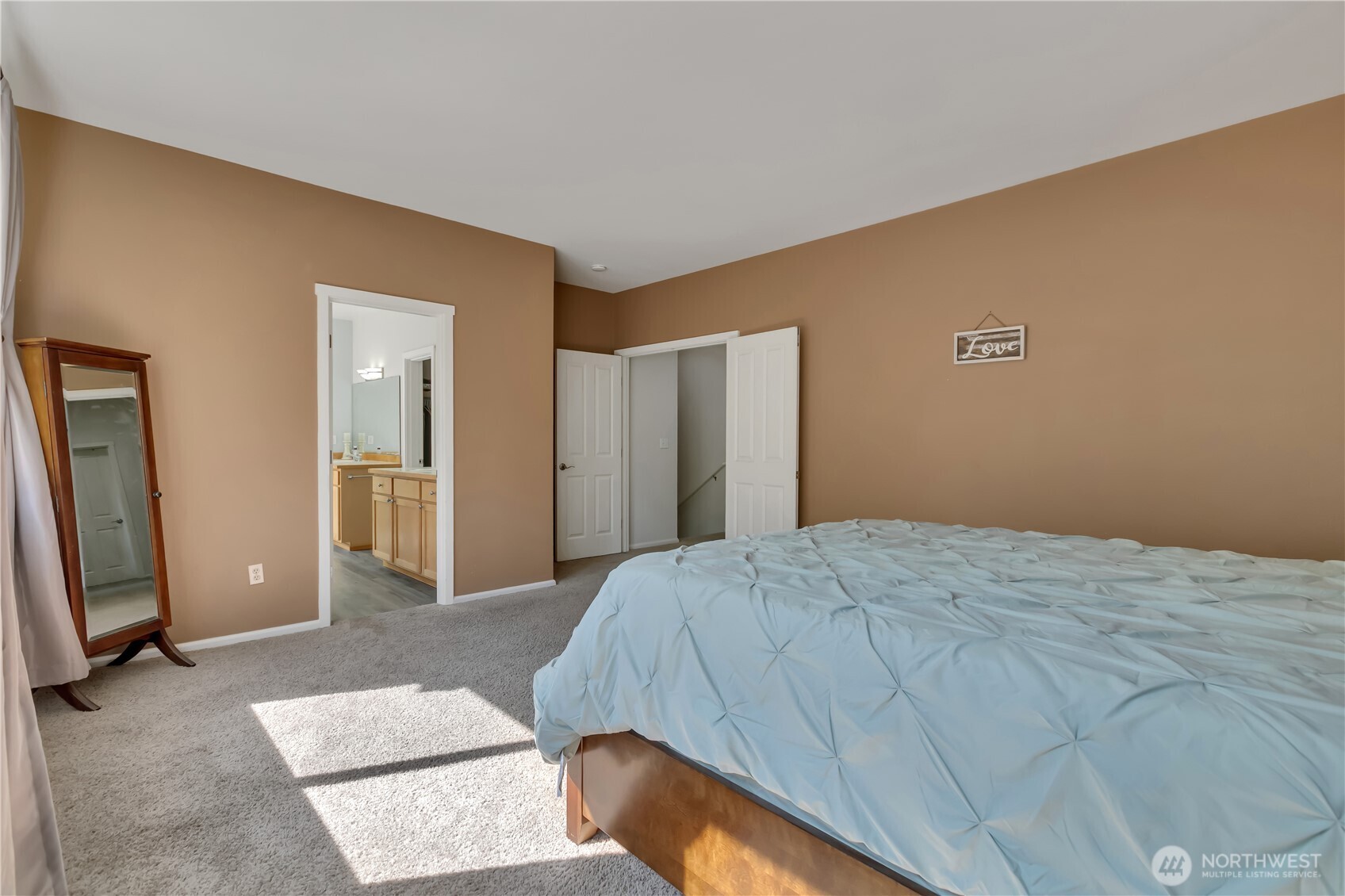 5702 Hazel Loop SE Auburn WA 98092
