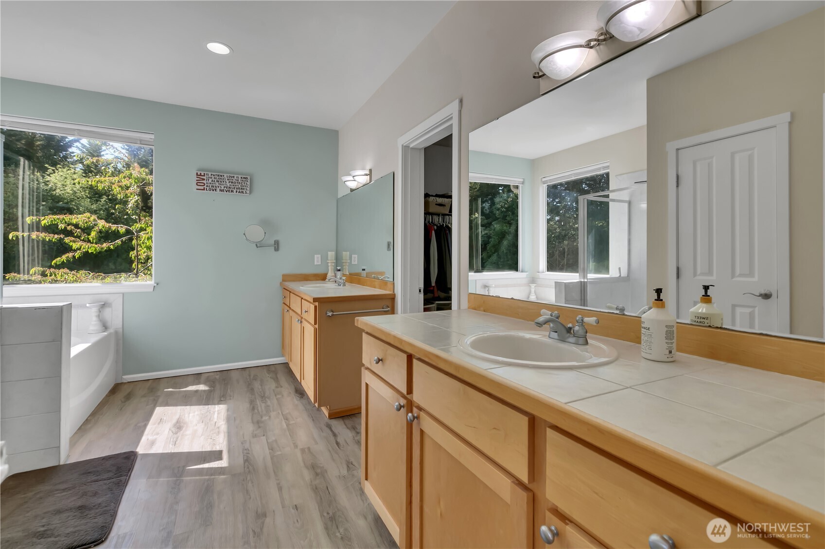 5702 Hazel Loop SE Auburn WA 98092
