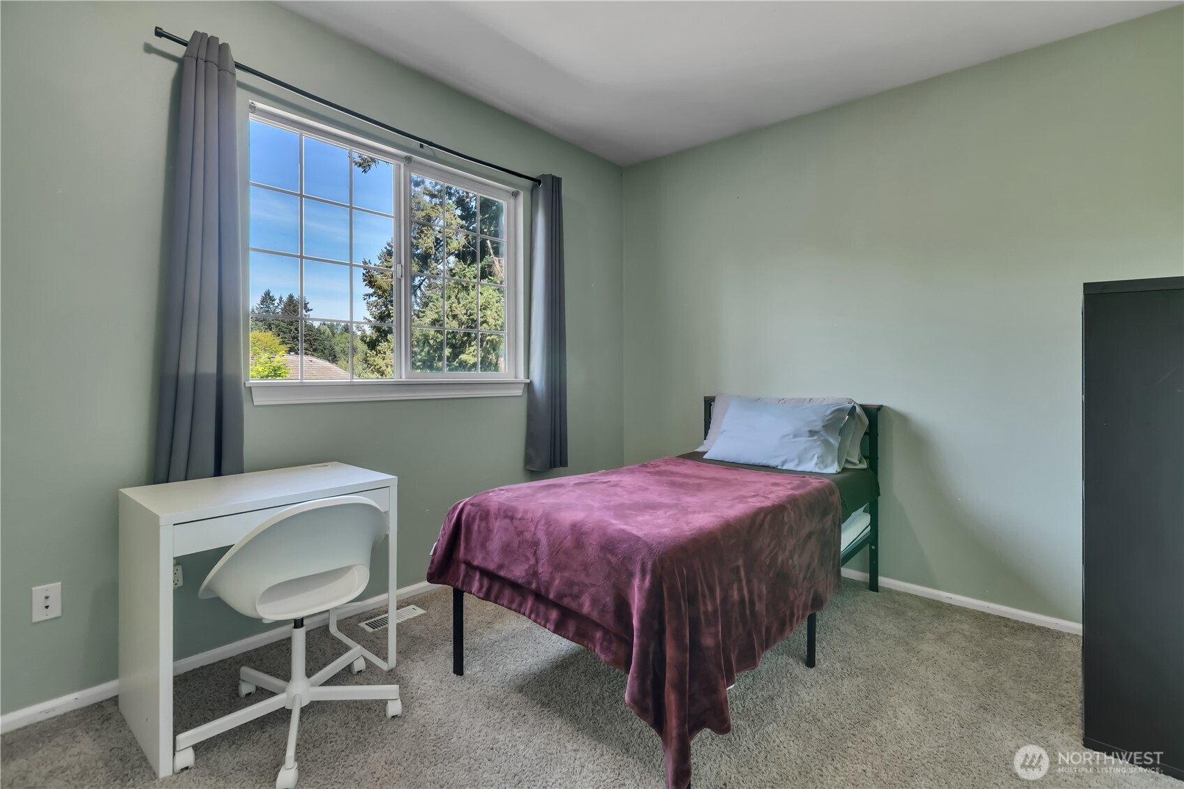 5702 Hazel Loop SE Auburn WA 98092