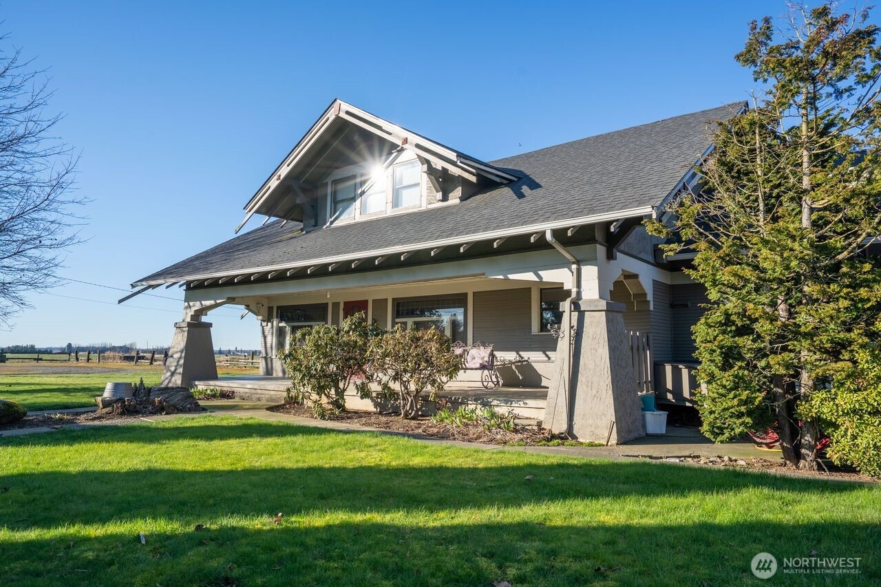 790 E Badger Road Lynden WA 98264