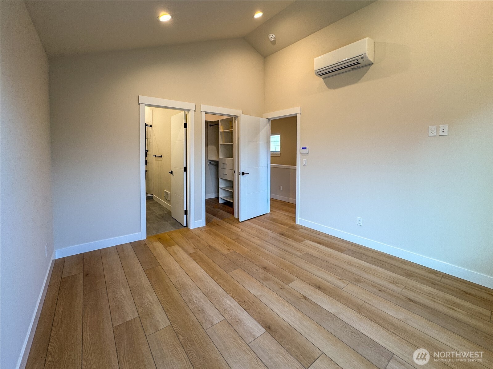 6909 42nd Avenue S Seattle WA 98118