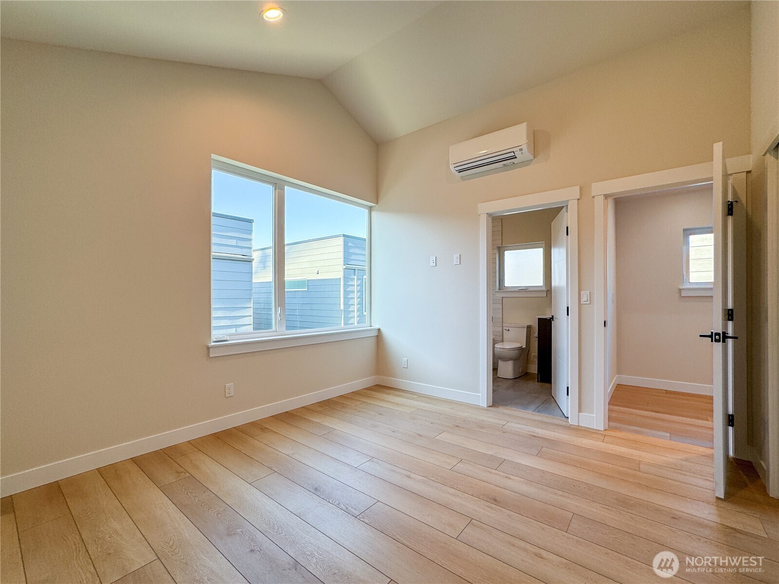 6909 42nd Avenue S Seattle WA 98118