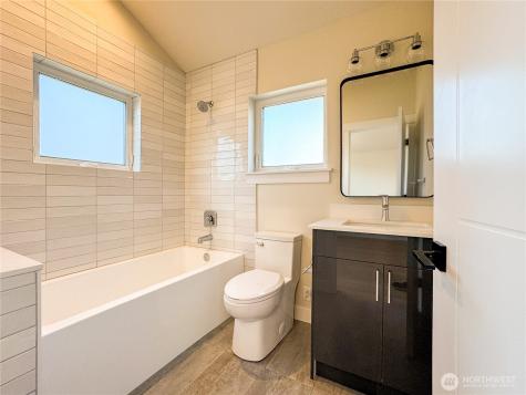 6909 42nd Avenue S Seattle WA 98118
