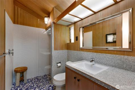 16720 15th Avenue NW Shoreline WA 98177