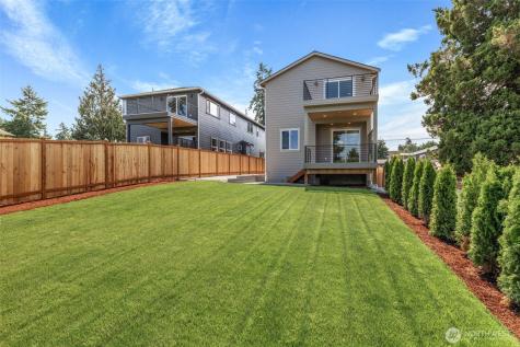 425 Ton-a-wan-da Avenue NE Tacoma WA 98422