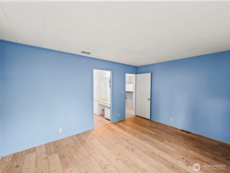 10414 Peacock Hill Avenue Gig Harbor WA 98332