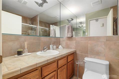 707 Harvest Road Bothell WA 98012