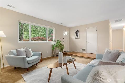 707 Harvest Road Bothell WA 98012