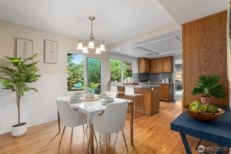 707 Harvest Road Bothell WA 98012
