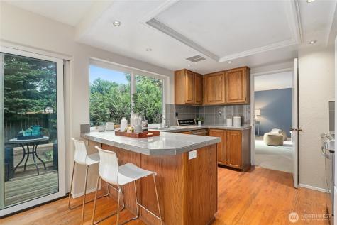 707 Harvest Road Bothell WA 98012