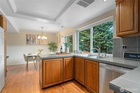 707 Harvest Road Bothell WA 98012