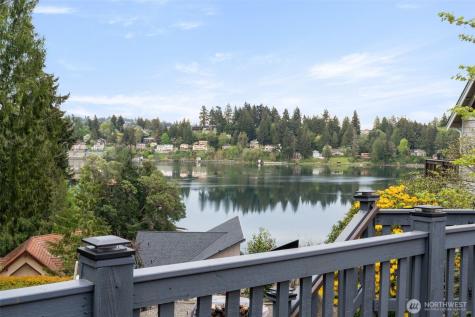 2490 Rocky Point Road NW Bremerton WA 98312