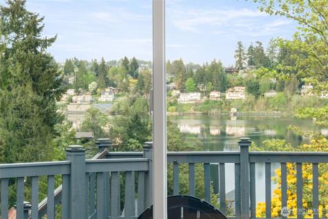 2490 Rocky Point Road NW Bremerton WA 98312