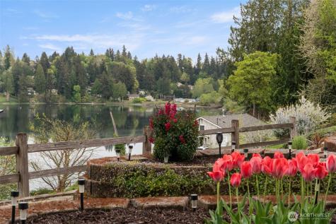 2490 Rocky Point Road NW Bremerton WA 98312