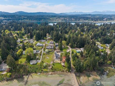 2490 Rocky Point Road NW Bremerton WA 98312
