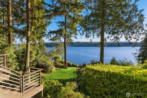 9453 Olympus Beach Road NE Bainbridge Island WA 98110