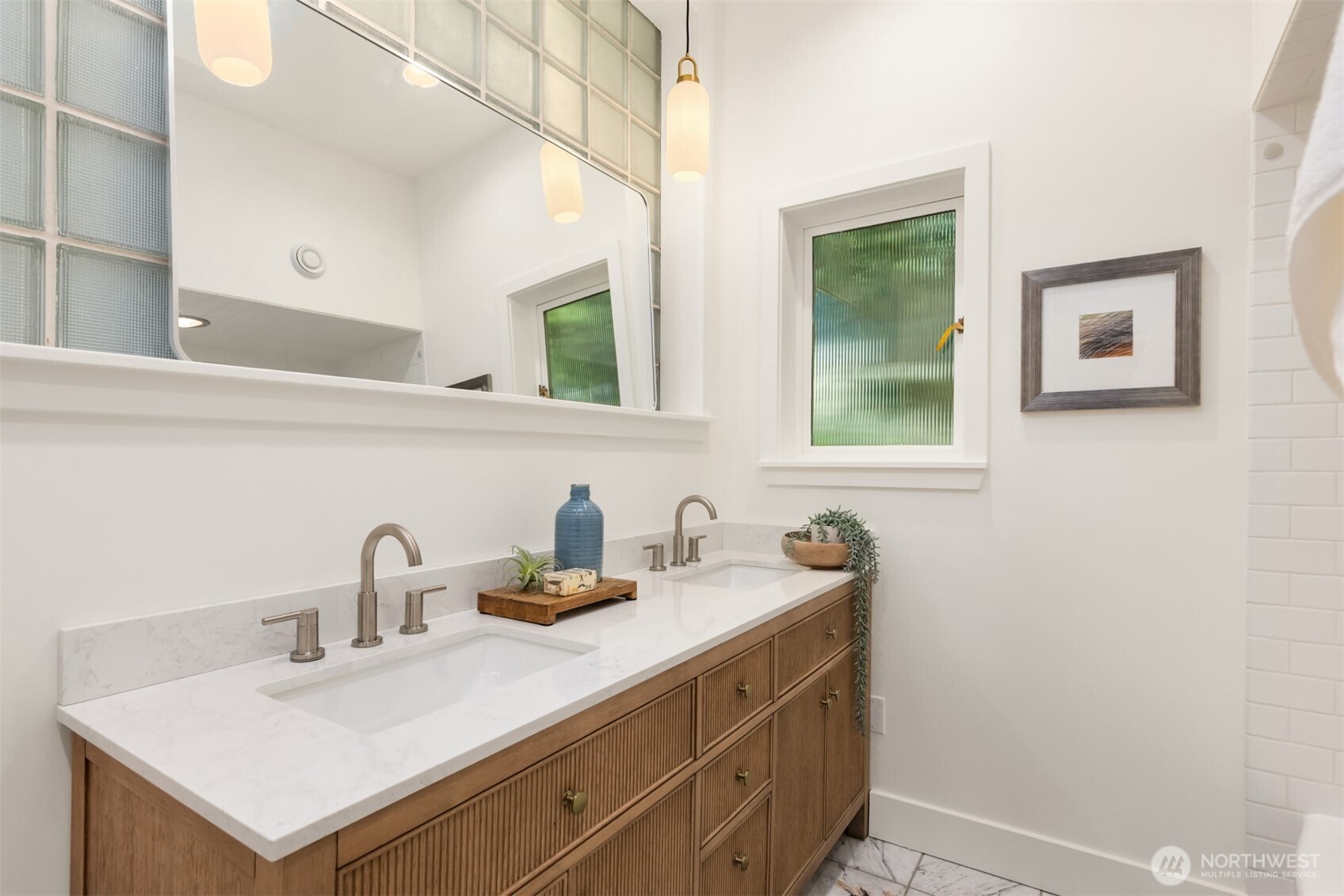 9453 Olympus Beach Road NE Bainbridge Island WA 98110