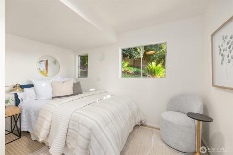 9453 Olympus Beach Road NE Bainbridge Island WA 98110