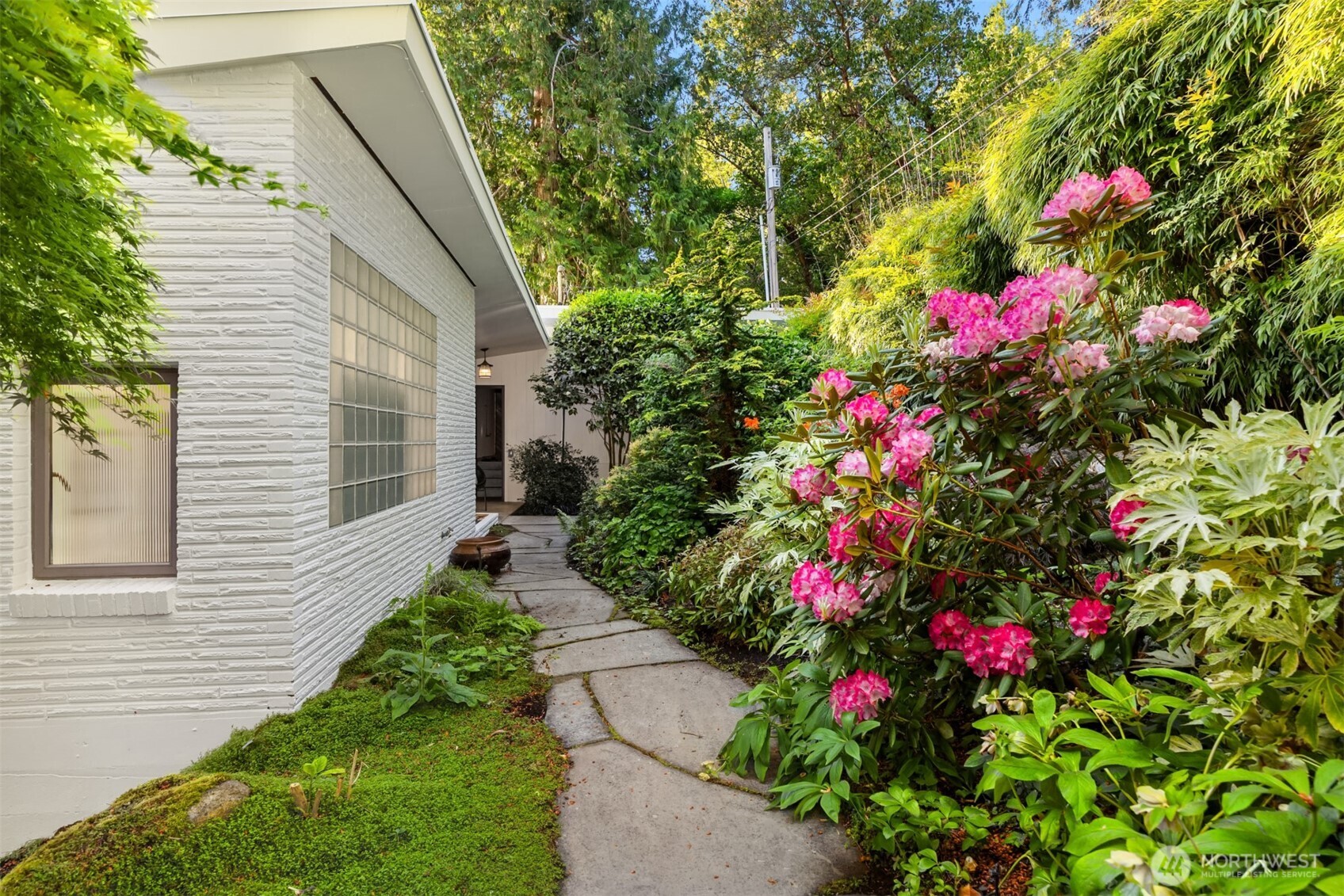 9453 Olympus Beach Road NE Bainbridge Island WA 98110