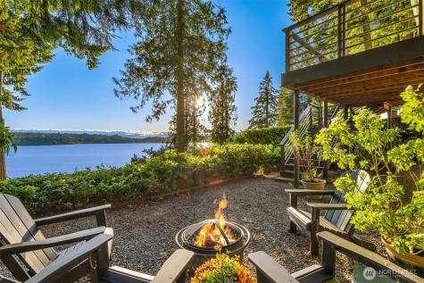 9453 Olympus Beach Road NE Bainbridge Island WA 98110
