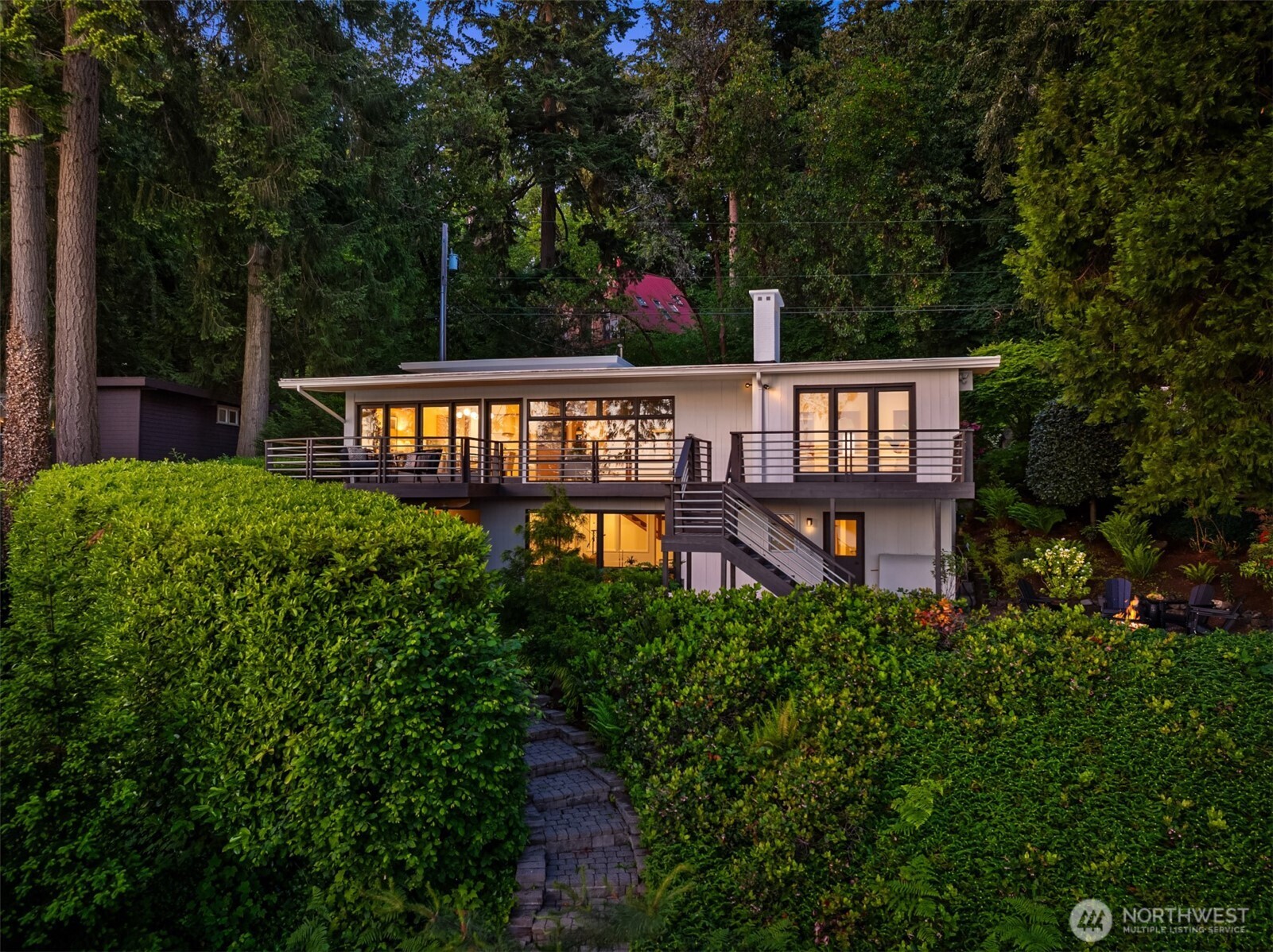 9453 Olympus Beach Road NE Bainbridge Island WA 98110