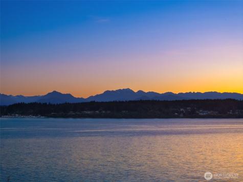 9453 Olympus Beach Road NE Bainbridge Island WA 98110