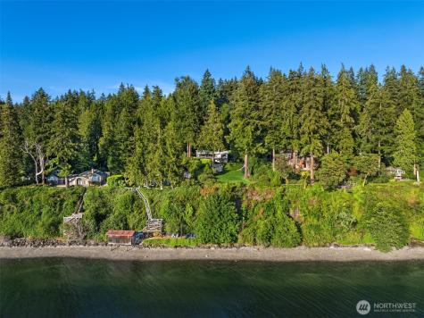 9453 Olympus Beach Road NE Bainbridge Island WA 98110