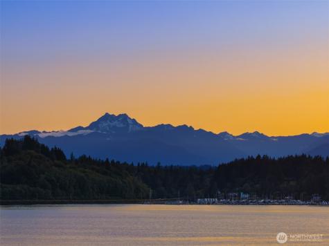9453 Olympus Beach Road NE Bainbridge Island WA 98110