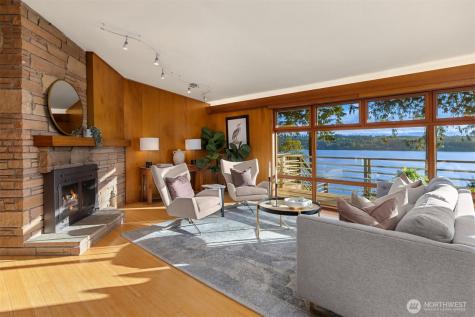 9453 Olympus Beach Road NE Bainbridge Island WA 98110