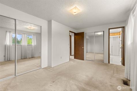 4508 Military Road E Tacoma WA 98446