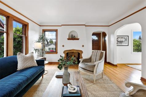 7738 Jones Avenue NW Seattle WA 98117