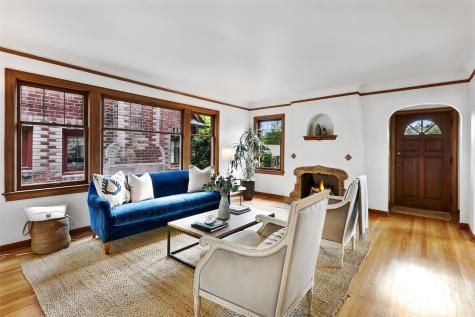 7738 Jones Avenue NW Seattle WA 98117