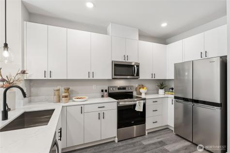 16830 20th Avenue W Lynnwood WA 98037