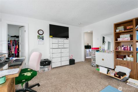 3572 E F Street Tacoma WA 98404