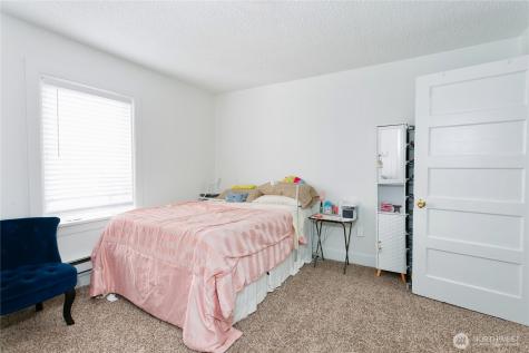 3572 E F Street Tacoma WA 98404