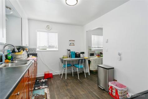 3572 E F Street Tacoma WA 98404