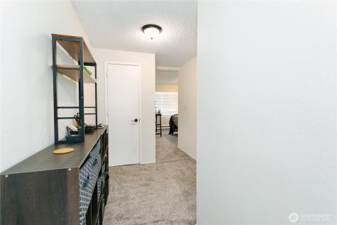 3572 E F Street Tacoma WA 98404