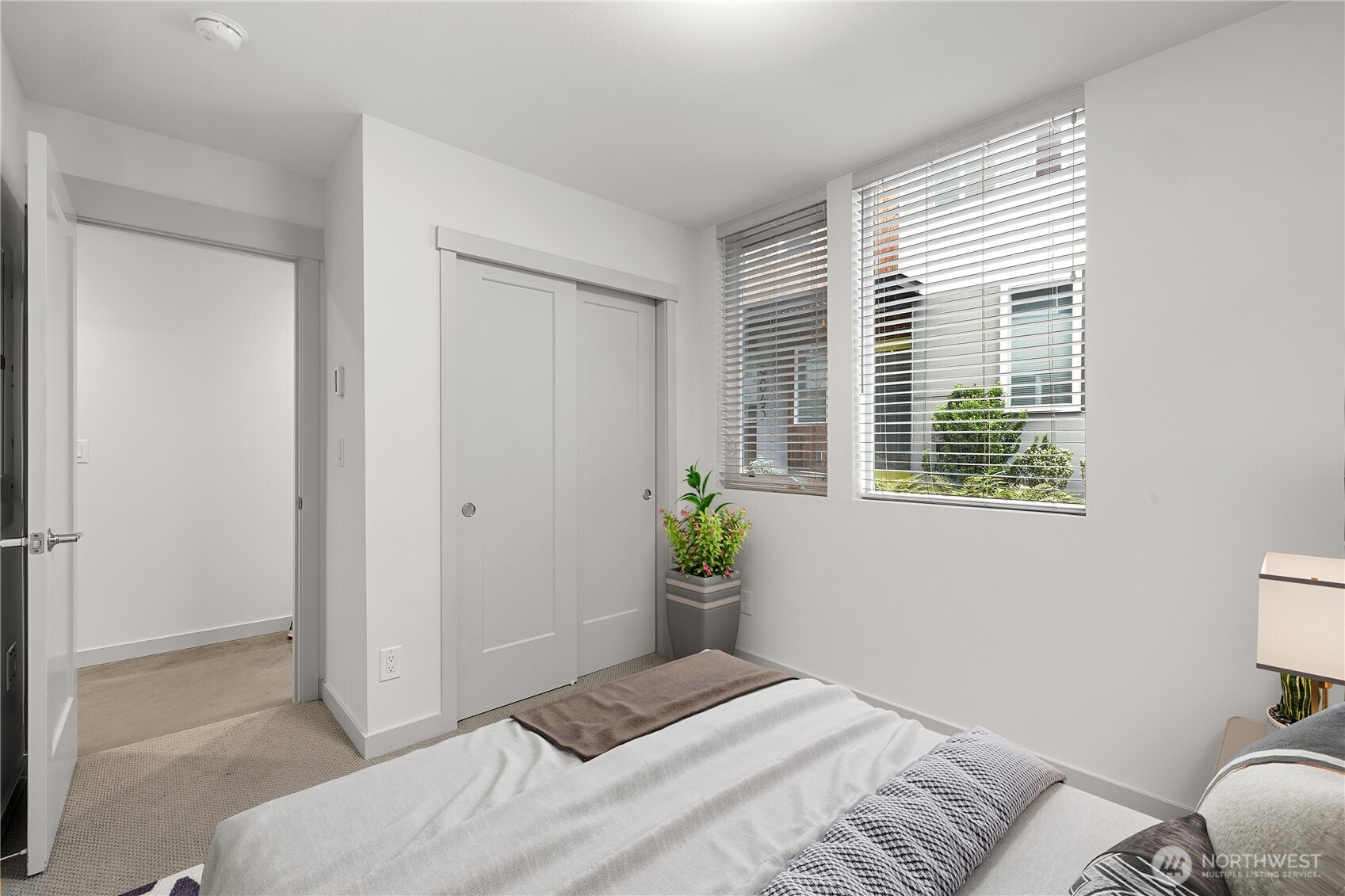 9043 Mary Avenue NW Seattle WA 98117