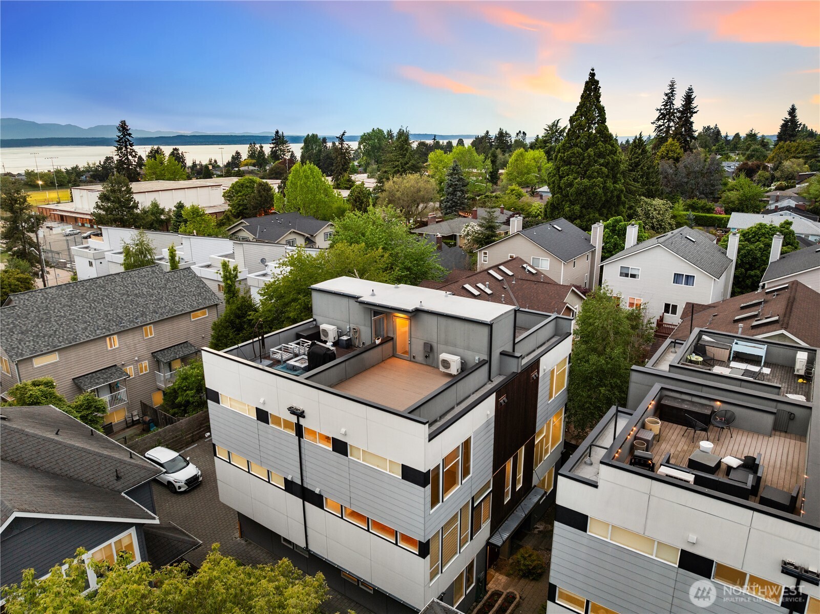 9043 Mary Avenue NW Seattle WA 98117