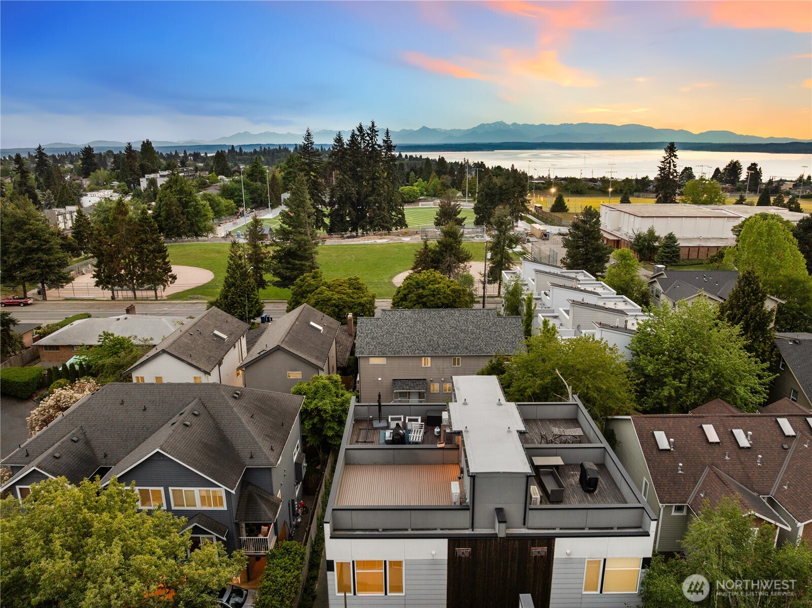 9043 Mary Avenue NW Seattle WA 98117